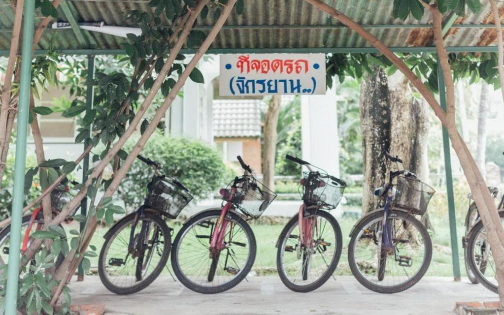 The Pine Resort Pathum Thani Buitenkant foto